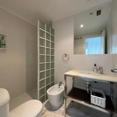 Bear - Beau With Sea View In Near The アパート *